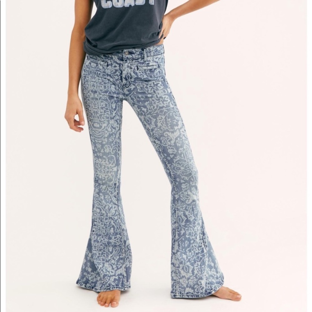 Free People Dream Lover Flare Printed Jeans 29